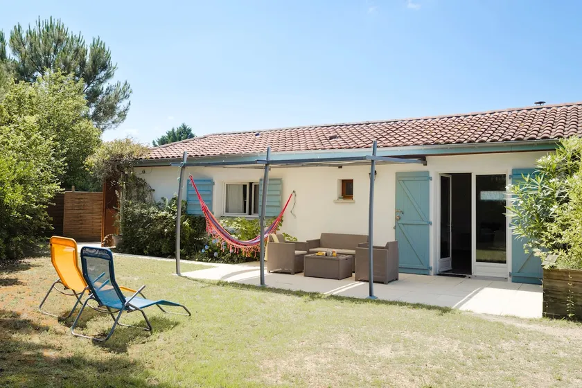 La Maison Bleue - Image 1