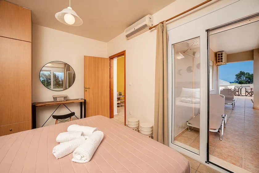 Mini Art Apartments - Image 1
