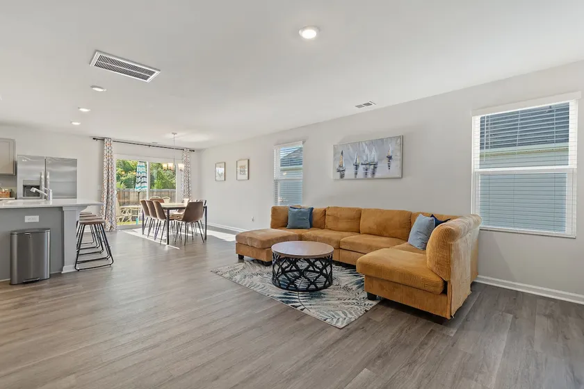 Southport Retreat! Family oriented & pet friendly! - Image 1