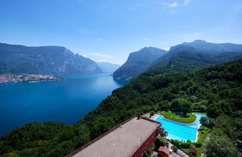Lake Como Residence, near Bellagio - Image 1