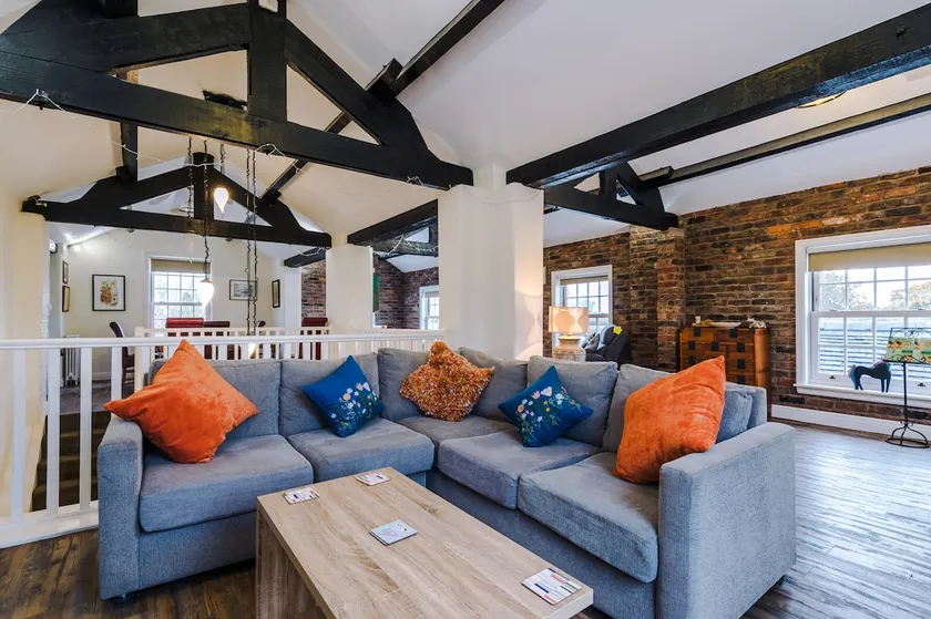 Host Stay Belvedere House - Image 1