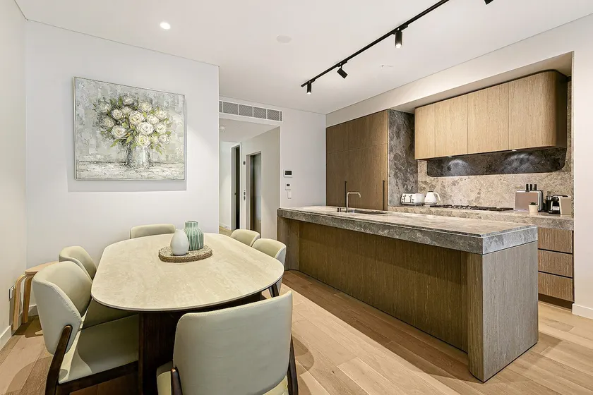 Archer Luxe Retreat | Prime Location | Easy Access - Image 1