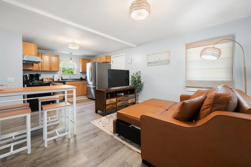Spacious Apt near Beaches/Westerly/ Mystic - Image 1