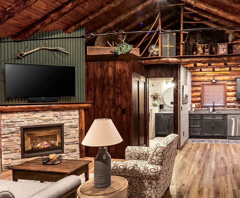 Cozy Log Cabin Getaway - Rustic Retreat Wooster - Image 1