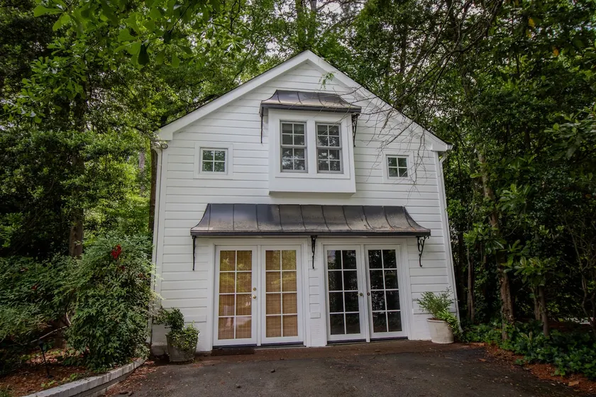 Serene Loft Historic Brookhaven - Image 1