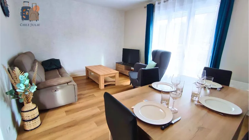 House with garden, 2 bedrooms - Image 1