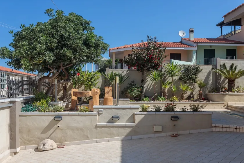 Seaside villa - S'Archittu - Image 1