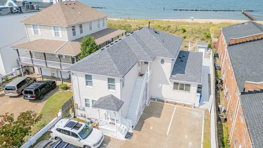 Oceanfront Cozy Beach Duplex - Image 1