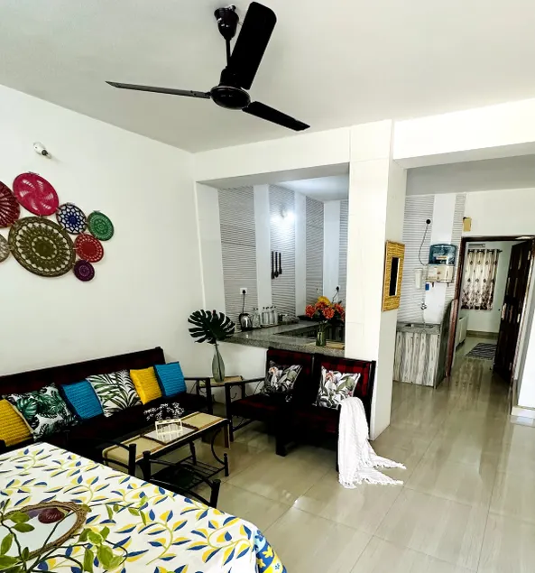 2BHK Kadbi Chowk Fully Equipped in Heart of City - Image 1