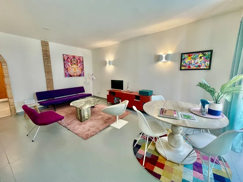 Arty city house Casa Da Selva - Image 1
