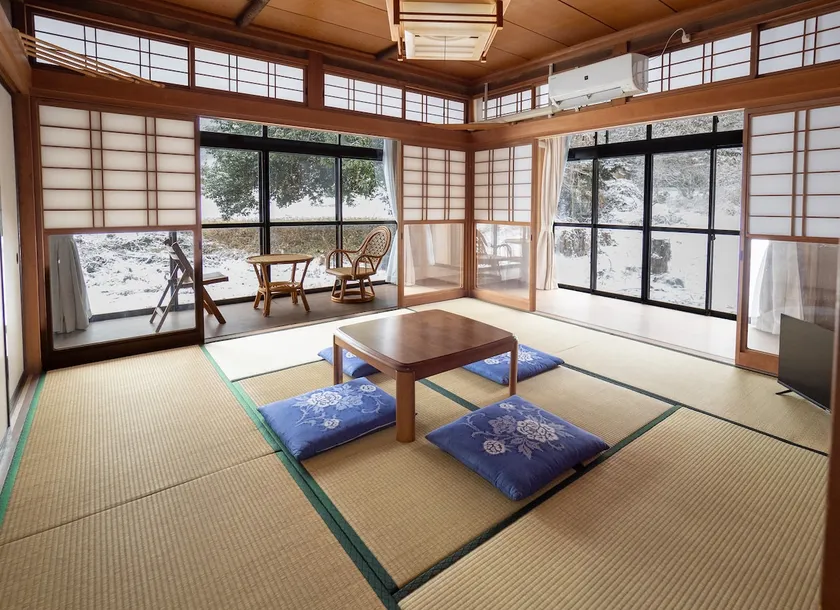 Max 16 guests, 185㎡,4 free park, hot spring nearby - Image 1