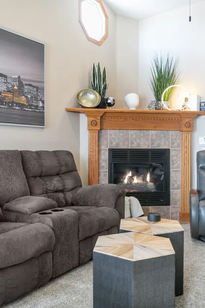 Fireplace! Fully Fenced! Grill! Attached Garage! - Image 1