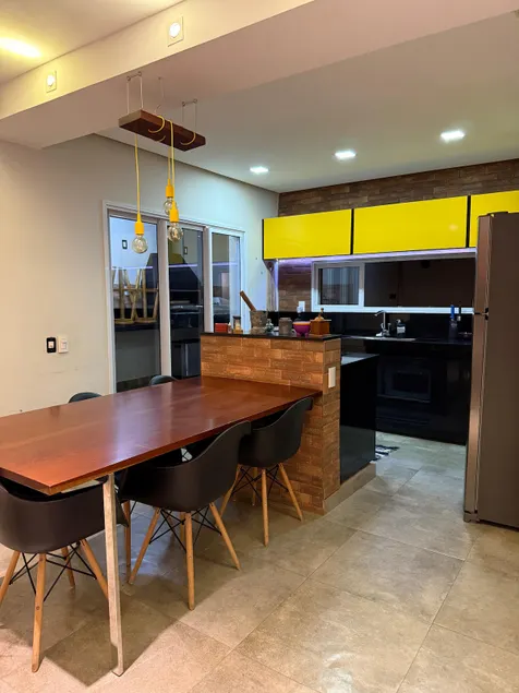 Cozy apartment in the heart of the city - Image 1