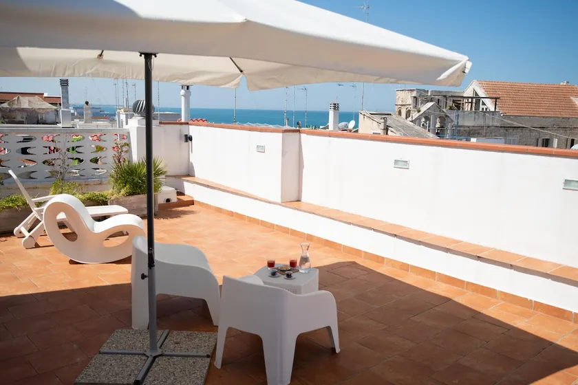 Old town apartment with sea view private rooftop - Image 1
