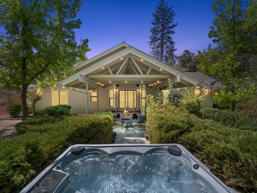 Sleeps 30 | Arcade | 3 Home Compound | Game Room - Image 1