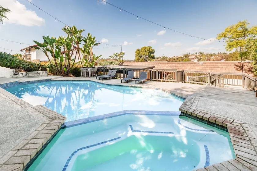 Spacious Oasis w/ Pool, Sauna, and Secret Arcade - Image 1