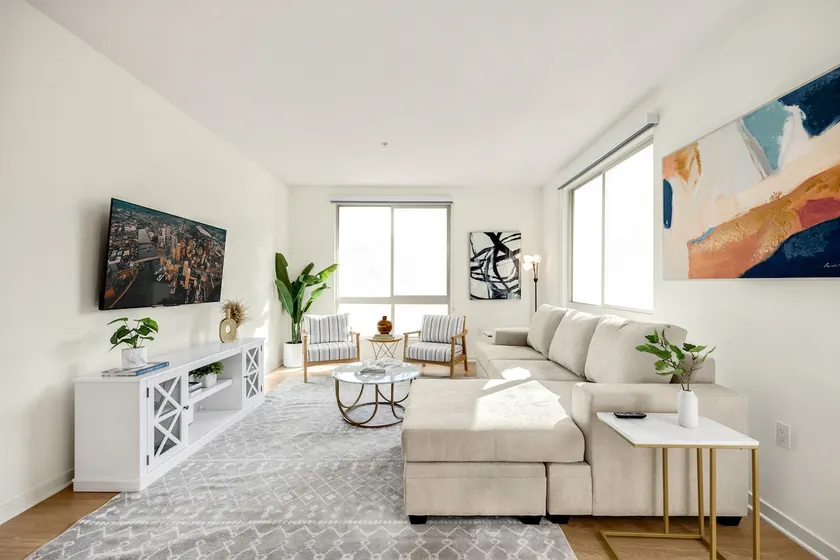 Marie | Modern Luxury Oasis in Irvine - Image 1