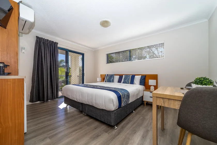 Spacious Mantra Hotel Room - Image 1