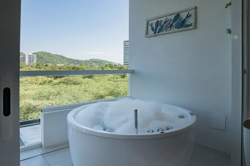 Sea and Sierra Corner with Private Jacuzzi - Image 1