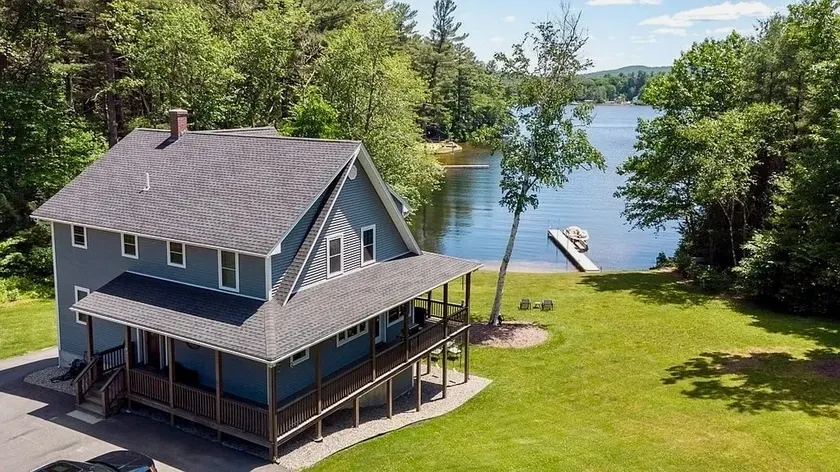 Lake House with Ski Mountain View - Image 1