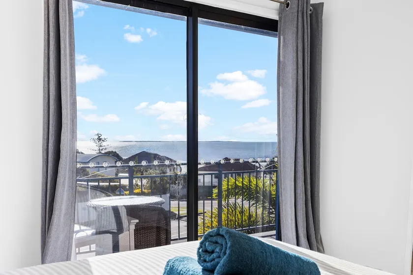 Manly Beach View Townhouse Haven - Image 1