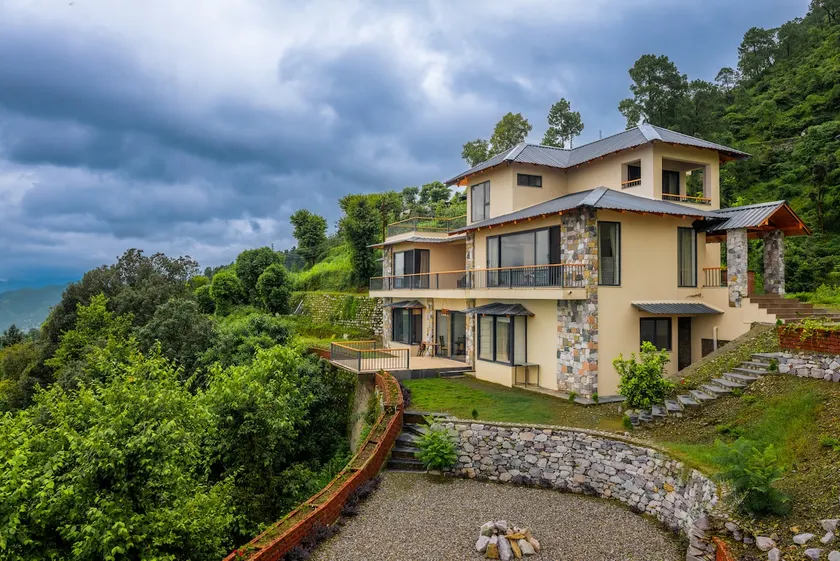 Boutique 4 BR Villa near Bhimtal - Image 1