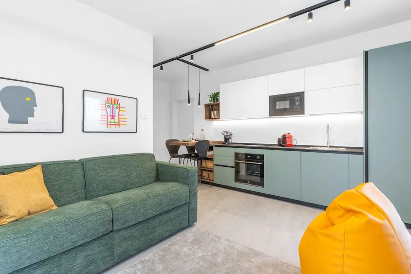 Elegant, Quiet Two-Room Apartment, Garage, Balcony - Image 1
