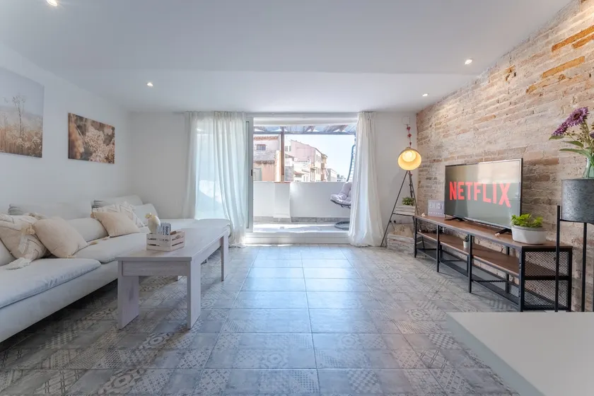 Penthouse | Downtown | Chic - Image 1