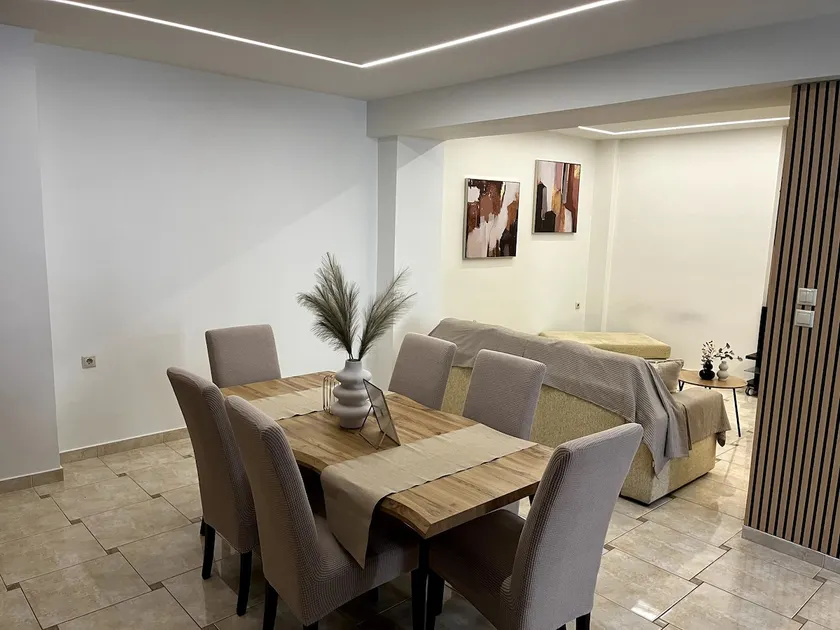 Urban Hideaway Zan - Image 1