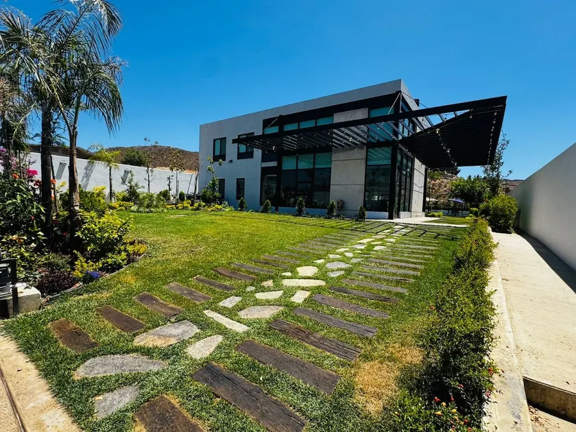 New Residence 10 min Valle Guadalupe 6 bedrooms. - Image 1