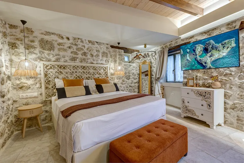 The Botzos Residence - Terracotta & Olive Suites - Image 1