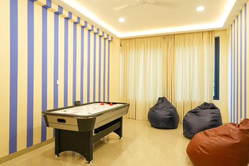 The Colonial: Grand & Game Ready | Air-Purified - Image 1