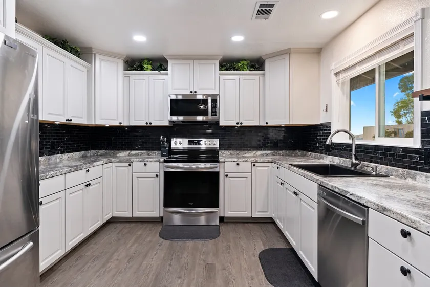 Panoramic Paradise w/hot tub and game room! - Image 1