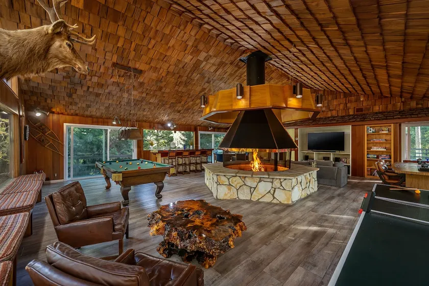 Camp Nelson Chalet | Game Room | Spacious |Hot Tub - Image 1
