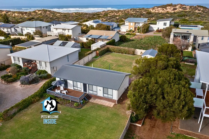 Shaka Seaside Retreat with Beach Access - Image 1