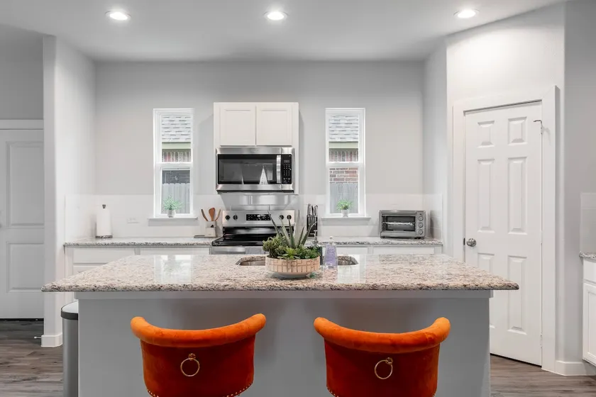 Central Fort Worth Gem | 4BD - Image 1