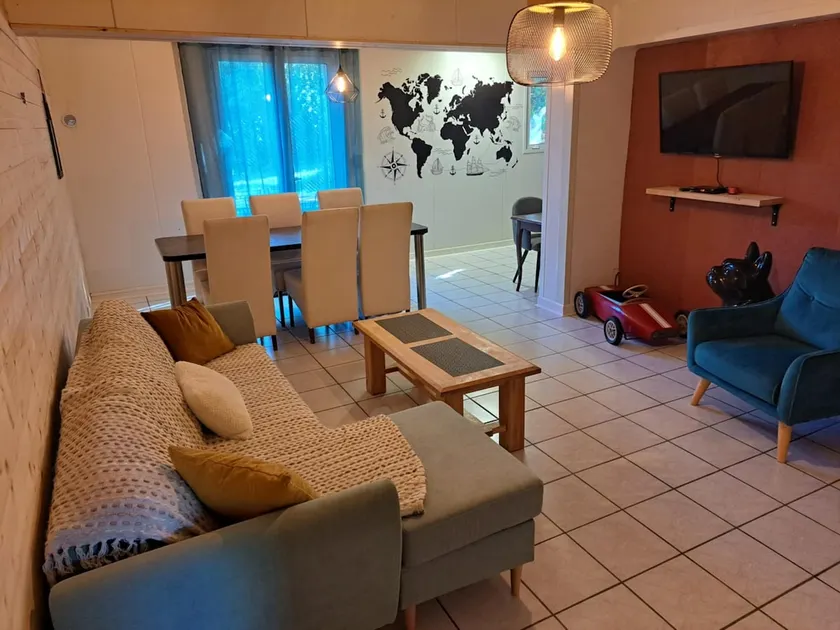 Garden-level house in Pontaix - Image 1