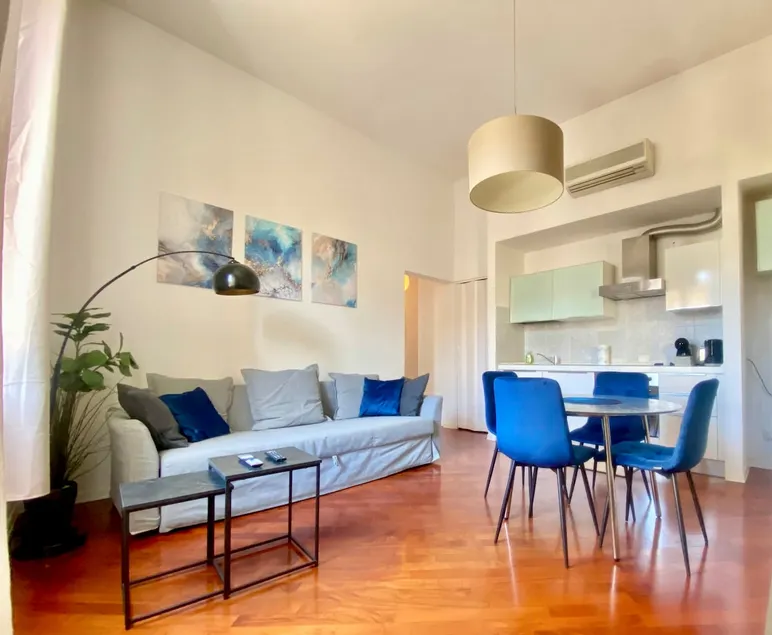 Elegant accommodation near the center and nature - Image 1