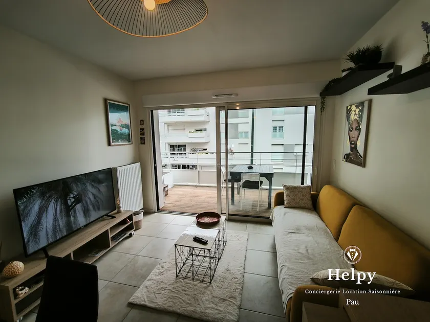 Close to Zenith-2 pers-Terrace-Secure parking - Image 1