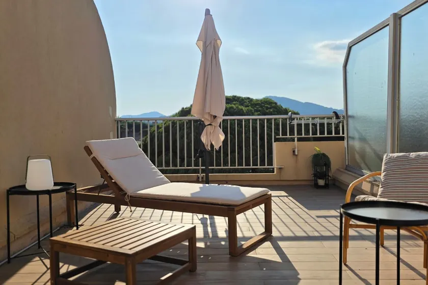 Duplex / Port d'Hyères / Air conditioning / Terrace - Image 1