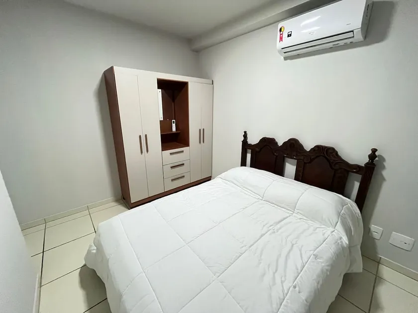 Apartment Londrina Air Conditioning Electronic Lock and Pool - Image 1