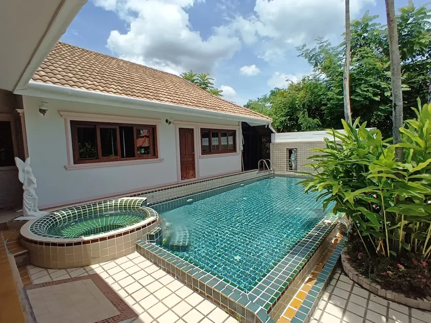 The New Authentic Chiang Mai Lanna Pool Villa - Image 1