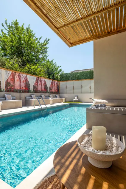 Aladdin Luxury Suites With Shared Pool - Image 1