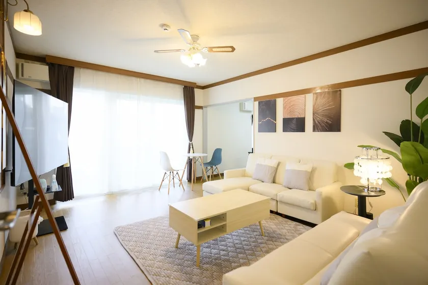 Luxury 5LDK Entire Home for Rent | 5 Bedrooms | Suitable for 3 Households/Groups | Pets Allowed | Parking for 2 Cars - Image 1