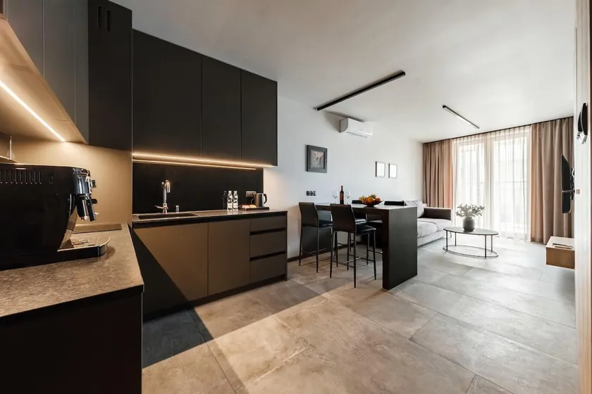 PLATiNiUM RESiDENCE Garden SASKI - Center - Image 1