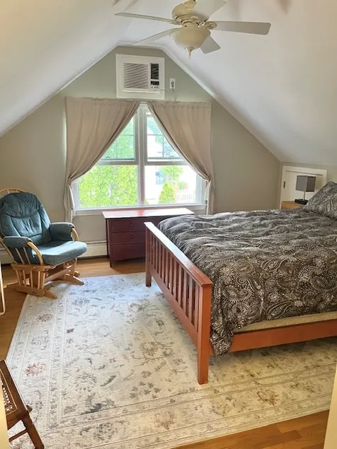 Jamaica Plain Suite w/ EV charger / MBTA - Image 1