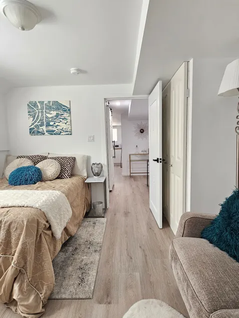 Cozy Retreat * Private suite with backyard patio - Image 1