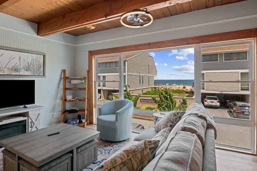 Oct 13 to 22nd open! Ocean Views! Private beach - Image 1