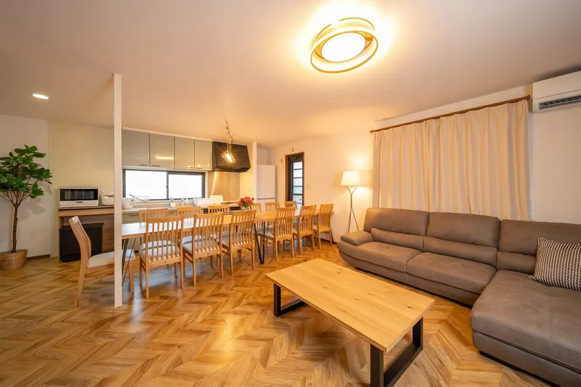 Spacious Entire House / Ideal for Groups / P2 - Image 1