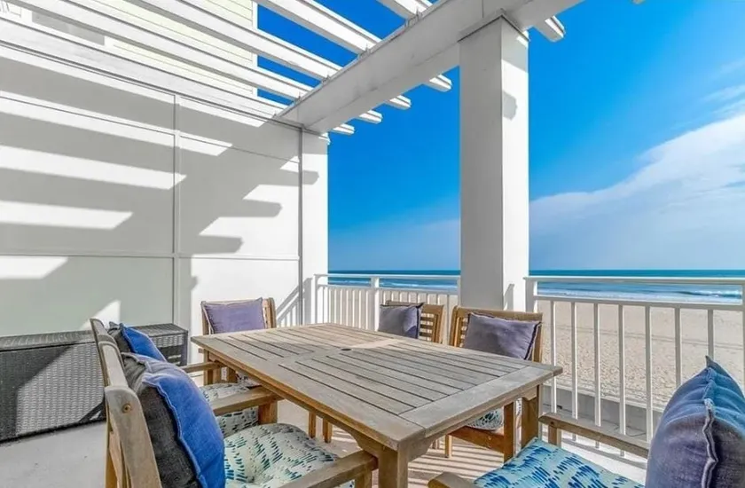 New! Beachfront 3bd / 2Bth/Pool 104A - Image 1